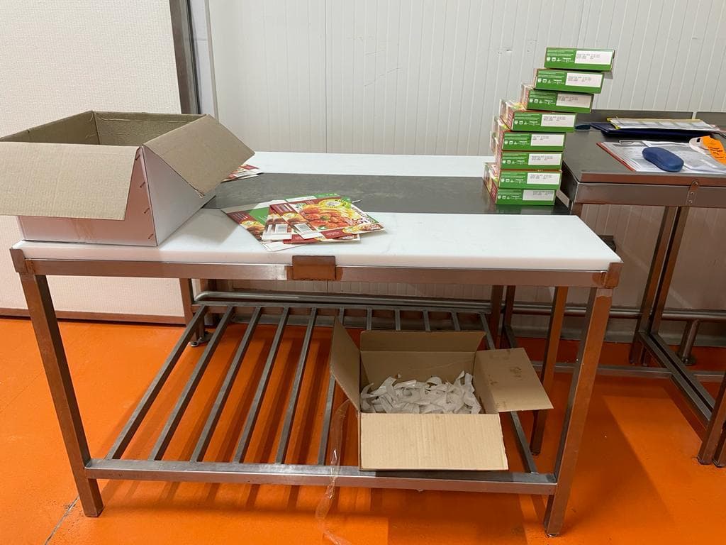 Stoły do pakowania – realizacja 10, PROTIG SERWIS, stal nierdzewna INOX